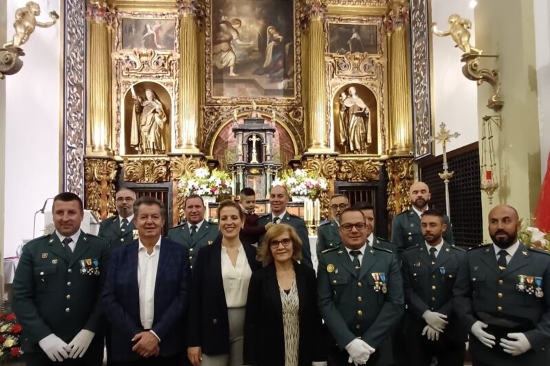 La Hermandad acompaña a la Guardia Civil en la fiesta de la Virgen del Pilar