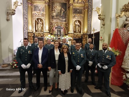 La Hermandad acompaña a la Guardia Civil en su fiesta en honor a la Virgen del Pilar