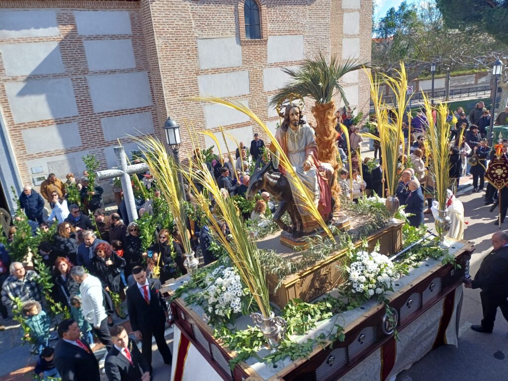 Entrañable procesión del Domingo de Ramos