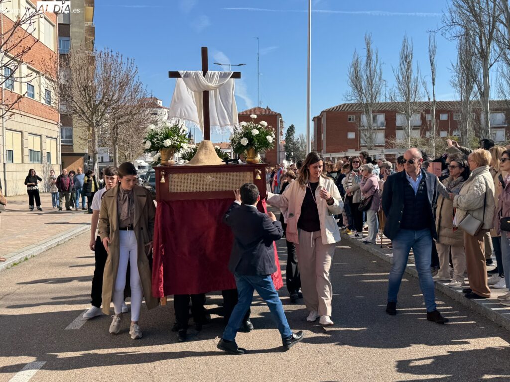 El colegio «La Encarnación» protagoniza un Vía Crucis infantil muy pedagógico