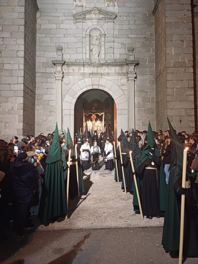 Fe en la oscuridad: así fue La Madrugada en Peñaranda